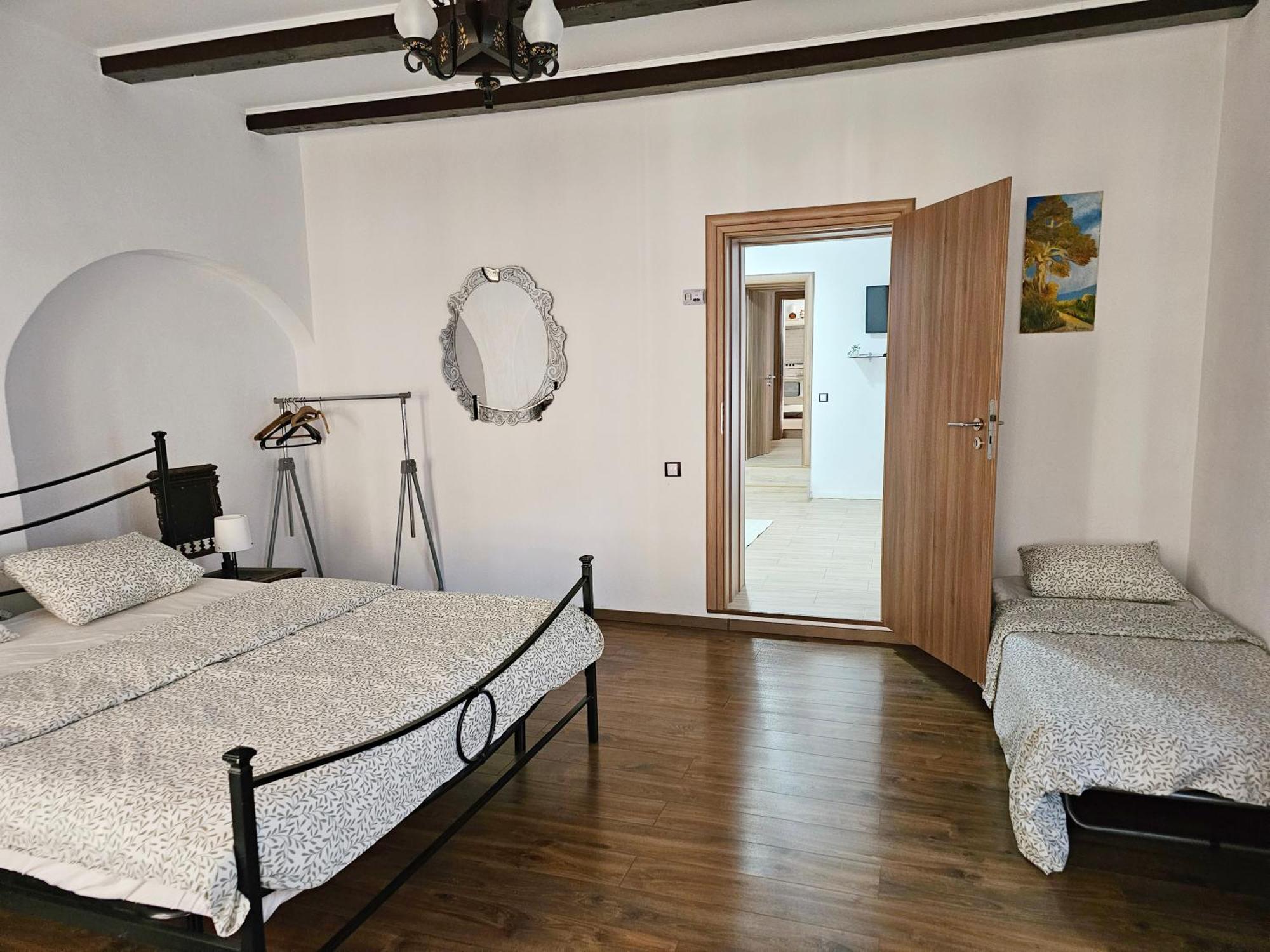 Central Cozy House Sibiu Διαμέρισμα Εξωτερικό φωτογραφία